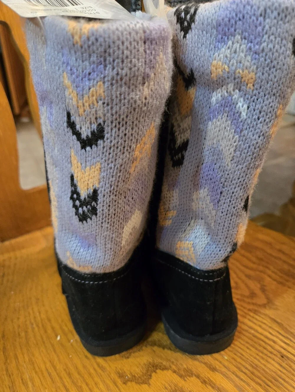 Muk Luks comfortable black